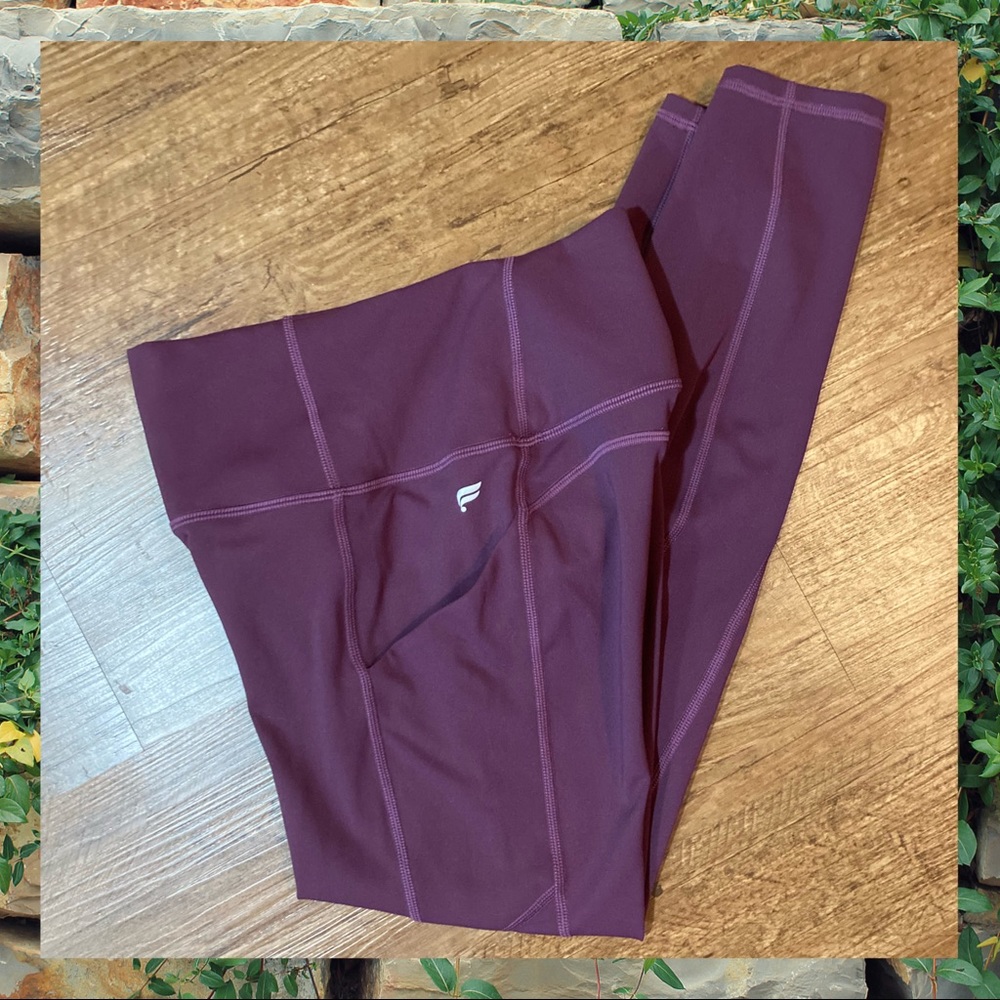 Fabletics Pure Luxe - image 1